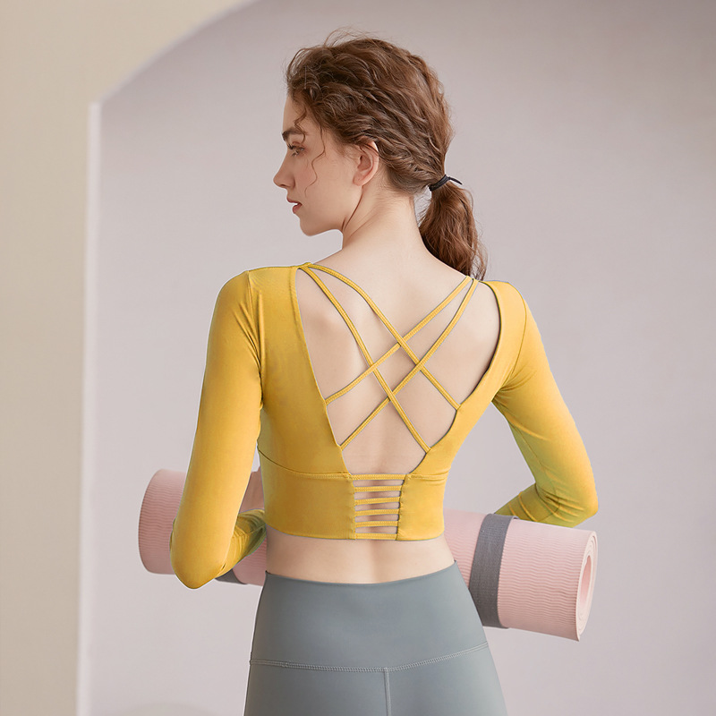 Yoga suit for women with long sleeves, beautiful straps, chest pads, sports tops, fashionable and tight fitting, professional running, and high-end fitness clothes